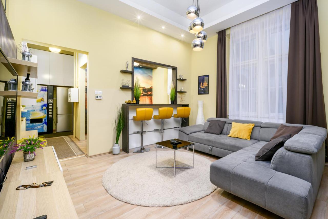 Downtown Deluxe-Two Bedroom Apartment With Sauna Budapest Eksteriør bilde