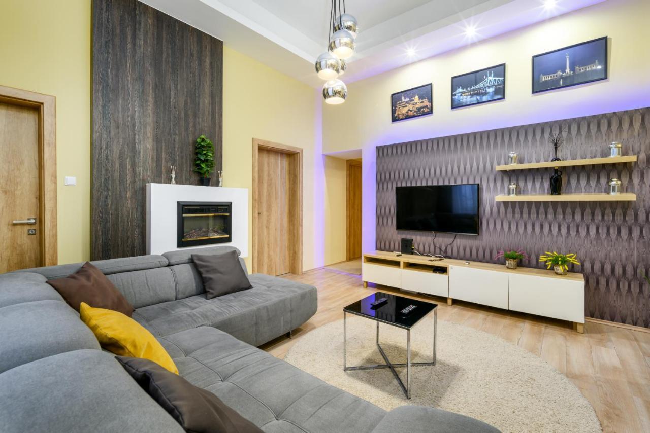 Downtown Deluxe-Two Bedroom Apartment With Sauna Budapest Eksteriør bilde
